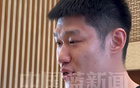 廣廈歸杭，鮮花獻(xiàn)全員，王博奪冠鼎，胡金秋淚目，球迷熱烈迎！
