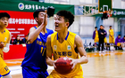 遼籃中鋒狂轟高分，2米13潛力巨星挑戰(zhàn)韓德君！