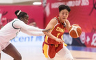 40中19，轟53分15板，女籃新雙核顯威。無張子宇，輸球亦有收獲。